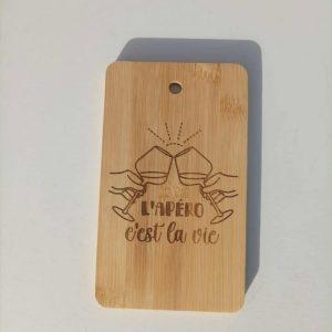 Planche apéro en bois - L'apéro c'est la vie - 18,5x11cm