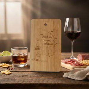 Planche apéro en bois - Tous les chemins mènent au rhum - 18,5x11cm