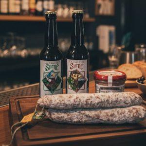 Coffret Apéro Duo : 3 saucissons + 2 bières 33cl + 1 terrine 180g